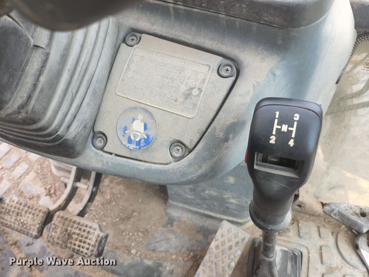 image for item JM9073 1996 New Holland 555E  backhoe