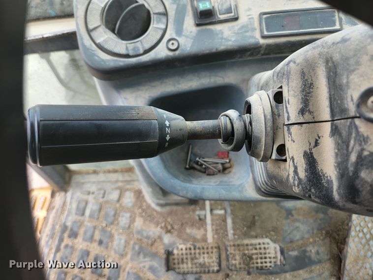 image for item JM9073 1996 New Holland 555E  backhoe