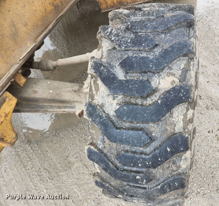 image for item JM9073 1996 New Holland 555E  backhoe