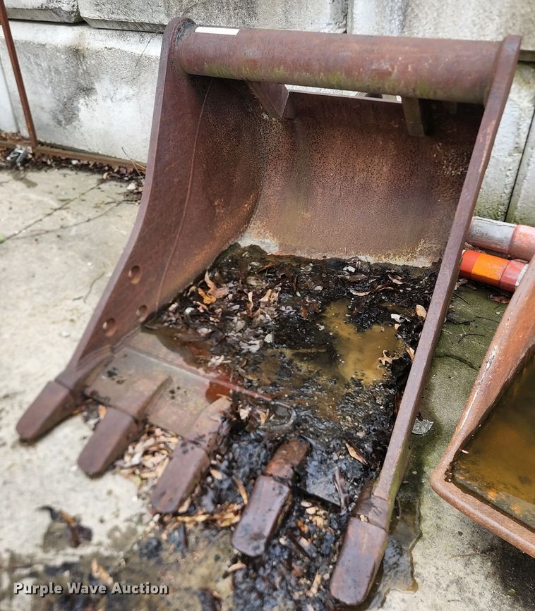 image for item JM9105 Woods 4035042  excavator bucket