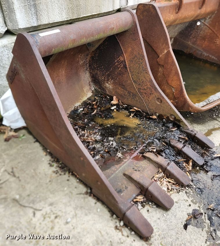 image for item JM9105 Woods 4035042  excavator bucket