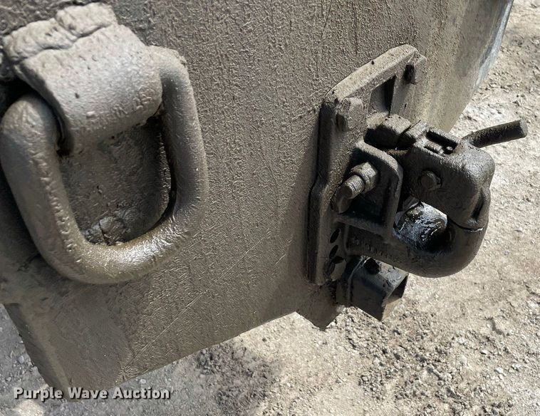 image for item JR9833 2006 Mack CV713  crane truck