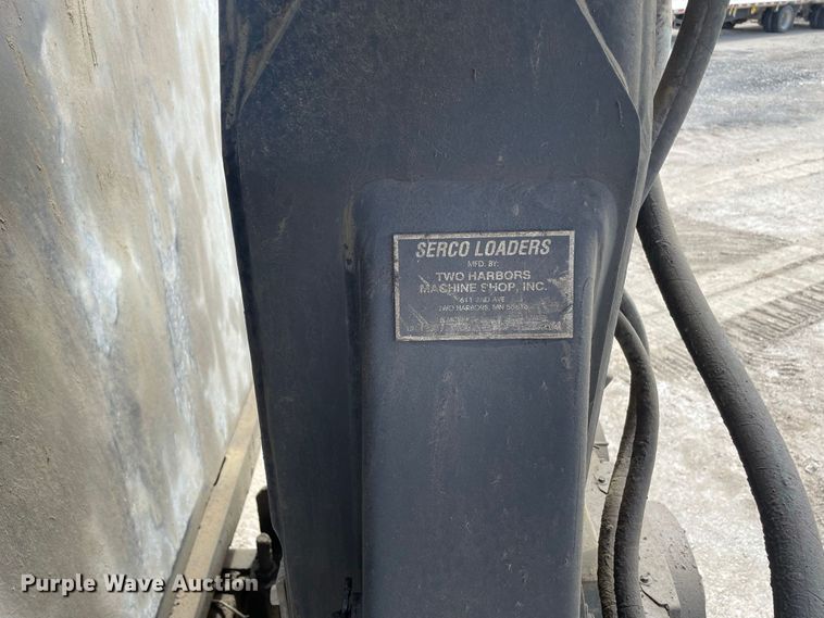 image for item JR9833 2006 Mack CV713  crane truck