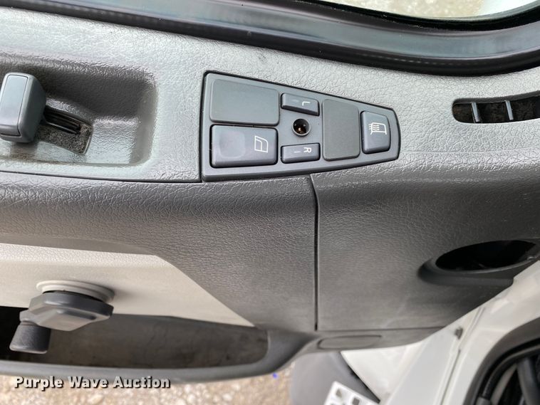 image for item JU9217 2010 Volvo VHD  vacuum truck