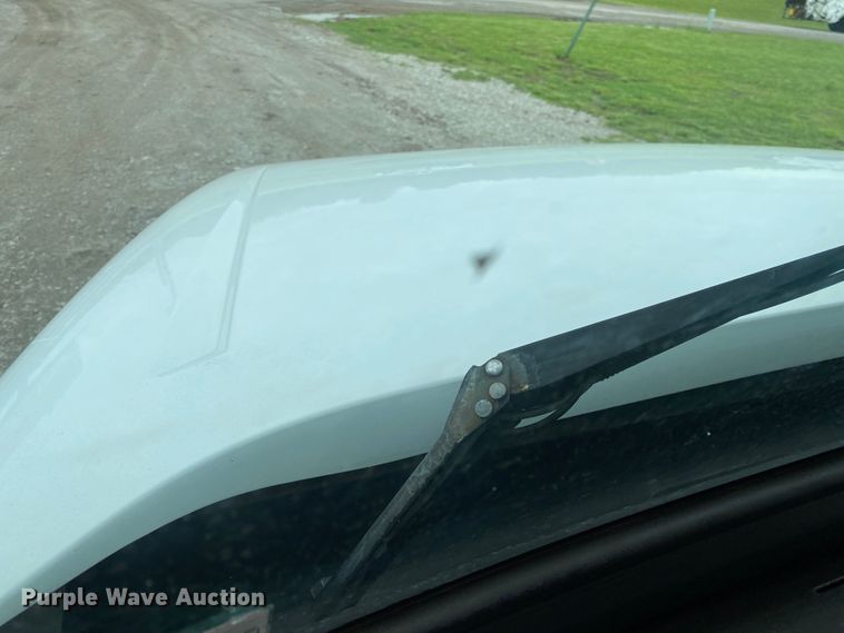 image for item JU9217 2010 Volvo VHD  vacuum truck