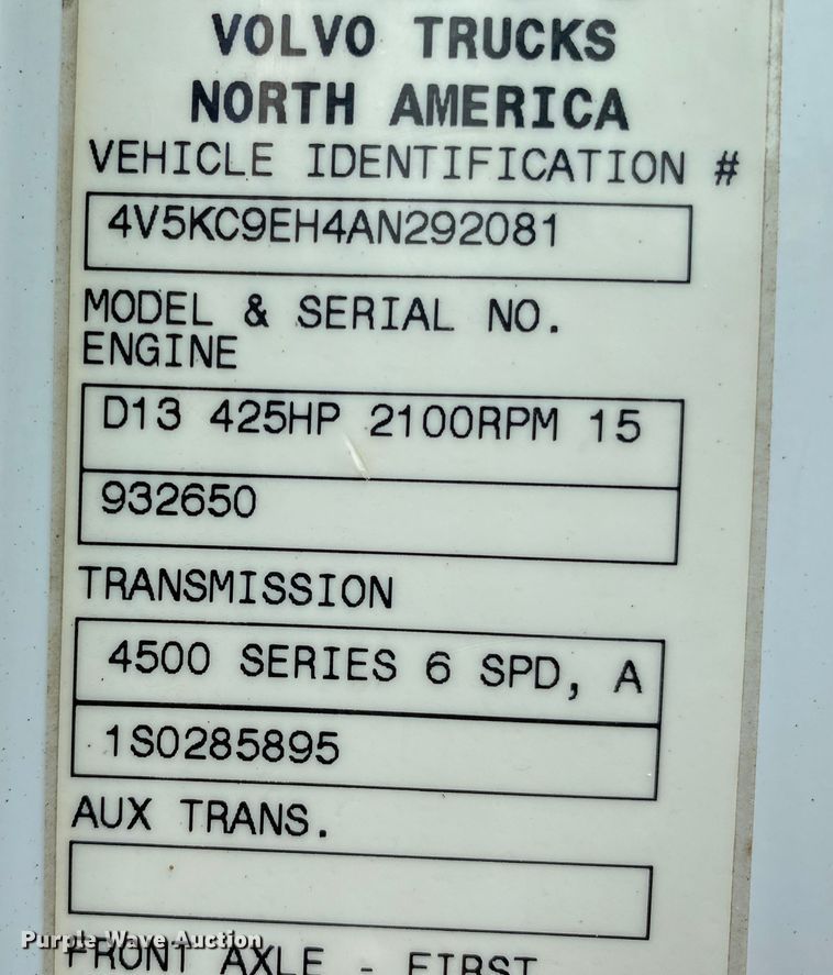 image for item JU9217 2010 Volvo VHD  vacuum truck