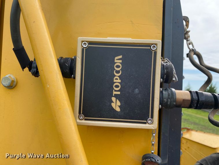 image for item JU9224 2013 John Deere 750K LGP  dozer