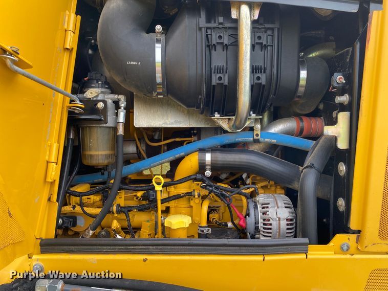 image for item JU9224 2013 John Deere 750K LGP  dozer