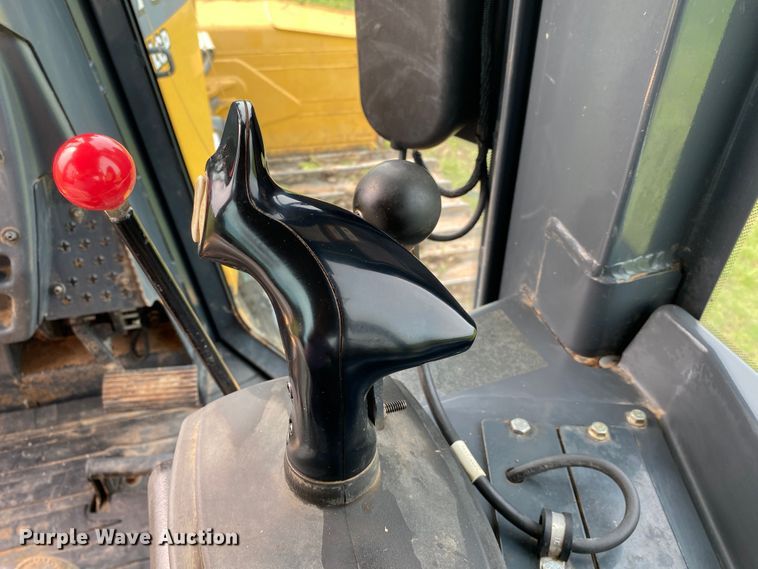 image for item JU9224 2013 John Deere 750K LGP  dozer