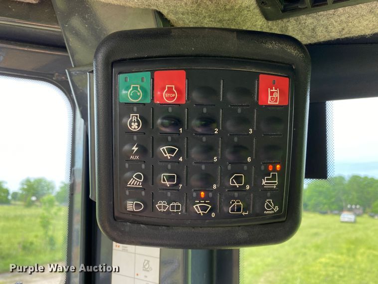 image for item JU9224 2013 John Deere 750K LGP  dozer