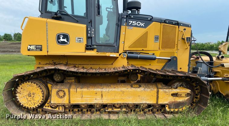 image for item JU9224 2013 John Deere 750K LGP  dozer