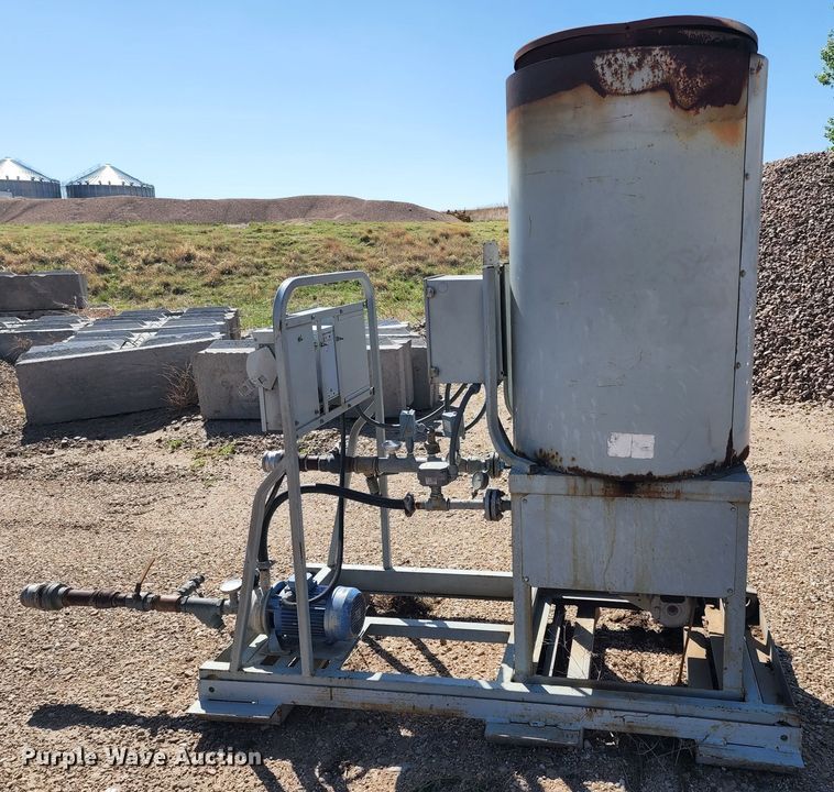 image for item KC9479 Sioux M-1  water heater