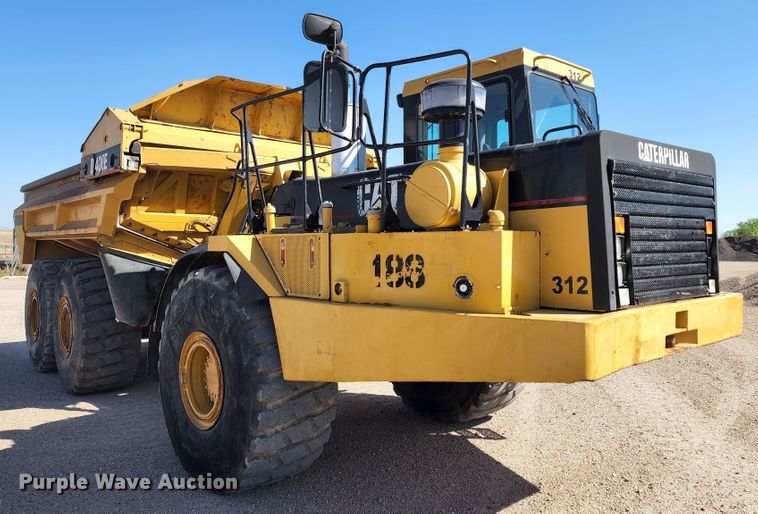 image for item KC9480 2001 Caterpillar D400E Series II  haul truck