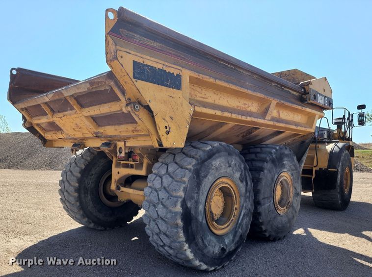 image for item KC9480 2001 Caterpillar D400E Series II  haul truck