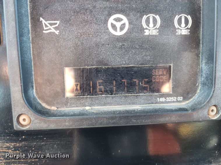 image for item KC9480 2001 Caterpillar D400E Series II  haul truck