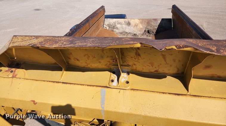 image for item KC9480 2001 Caterpillar D400E Series II  haul truck