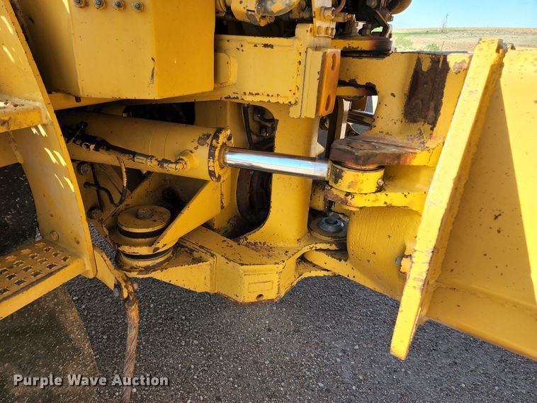 image for item KC9480 2001 Caterpillar D400E Series II  haul truck