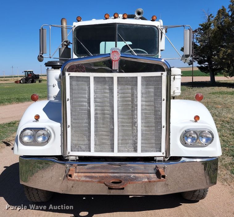 image for item KC9496 1981 Kenworth W900A  vacuum truck