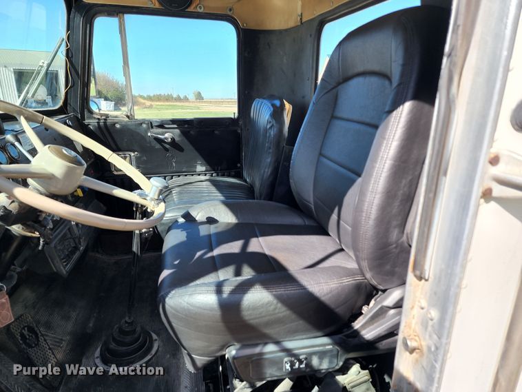 image for item KC9496 1981 Kenworth W900A  vacuum truck