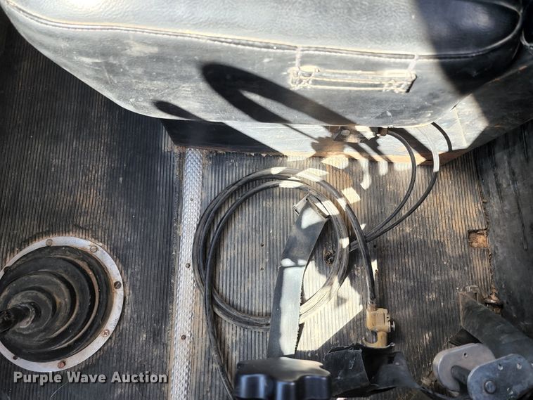 image for item KC9496 1981 Kenworth W900A  vacuum truck