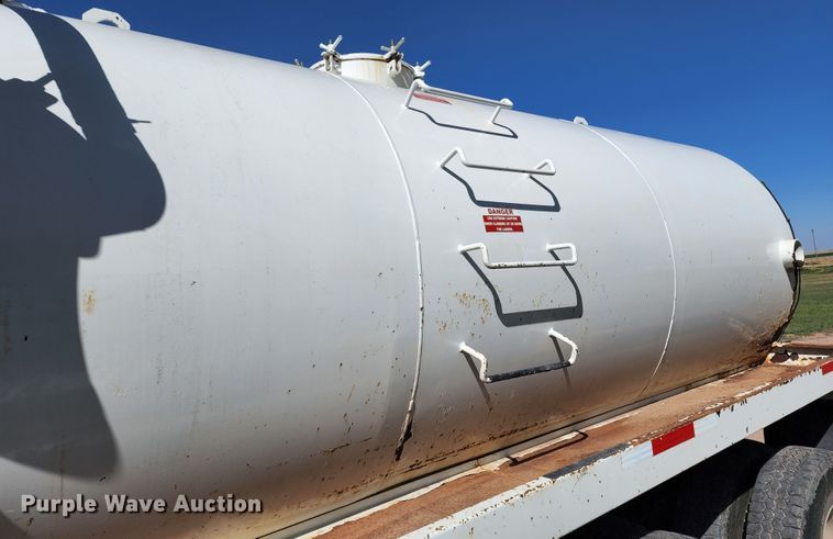 image for item KC9496 1981 Kenworth W900A  vacuum truck