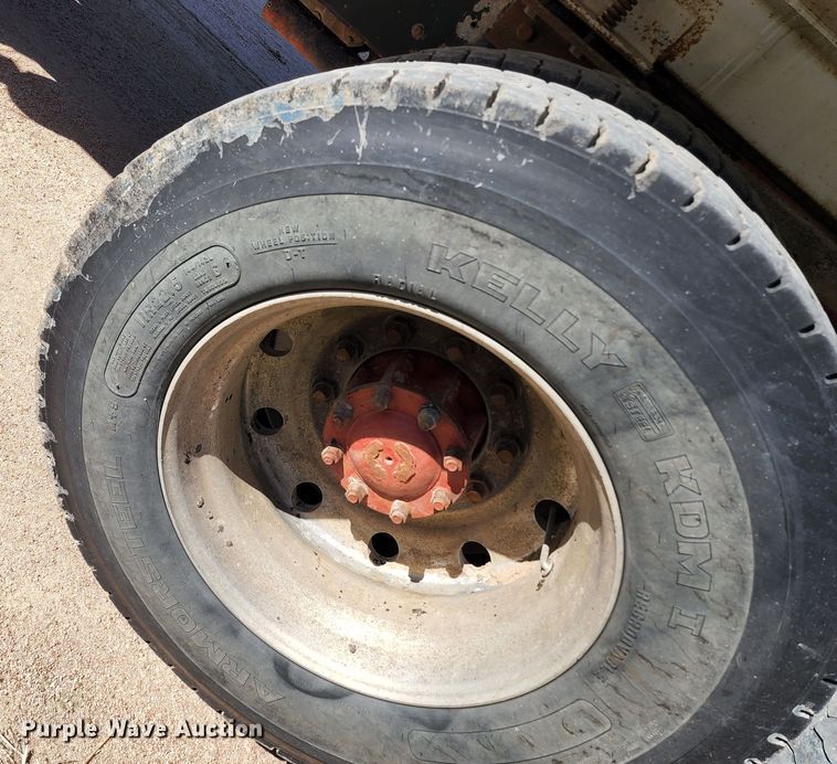 image for item KC9496 1981 Kenworth W900A  vacuum truck