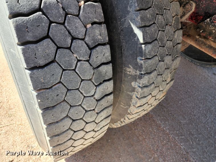 image for item KC9496 1981 Kenworth W900A  vacuum truck