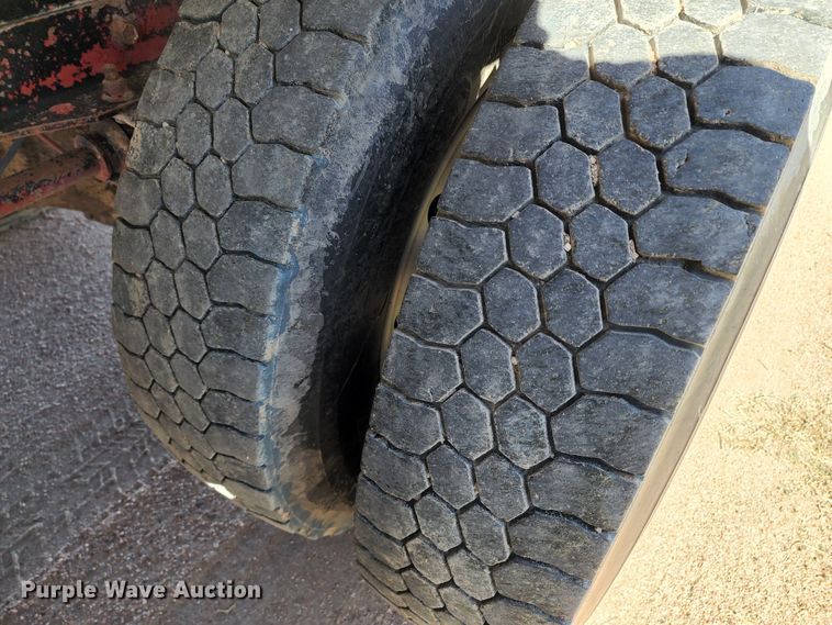 image for item KC9496 1981 Kenworth W900A  vacuum truck