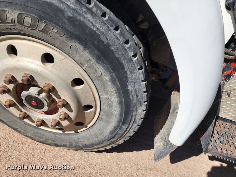 image for item KC9496 1981 Kenworth W900A  vacuum truck