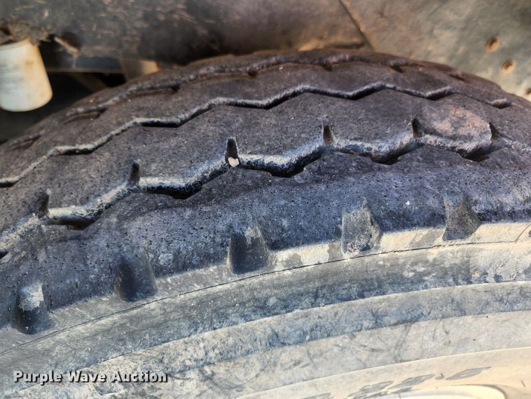 image for item KC9496 1981 Kenworth W900A  vacuum truck