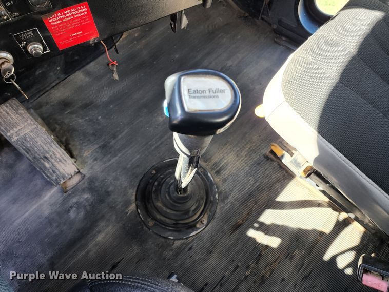 image for item KC9497 1996 Western Star 4964S  vacuum truck