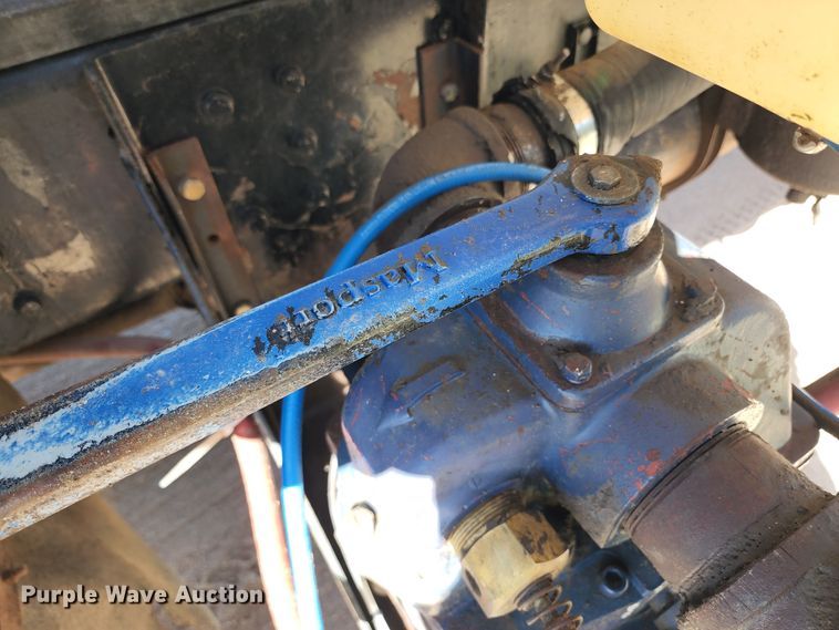 image for item KC9497 1996 Western Star 4964S  vacuum truck