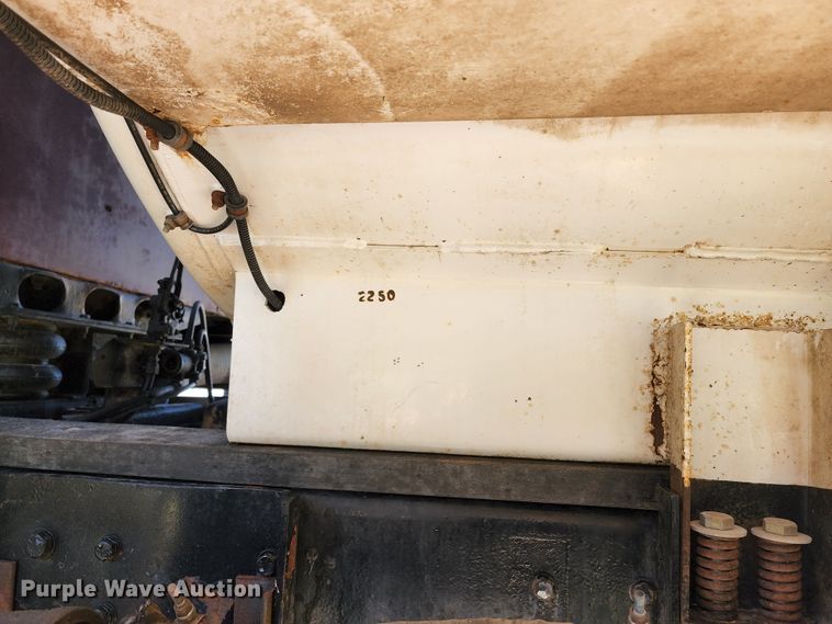 image for item KC9497 1996 Western Star 4964S  vacuum truck