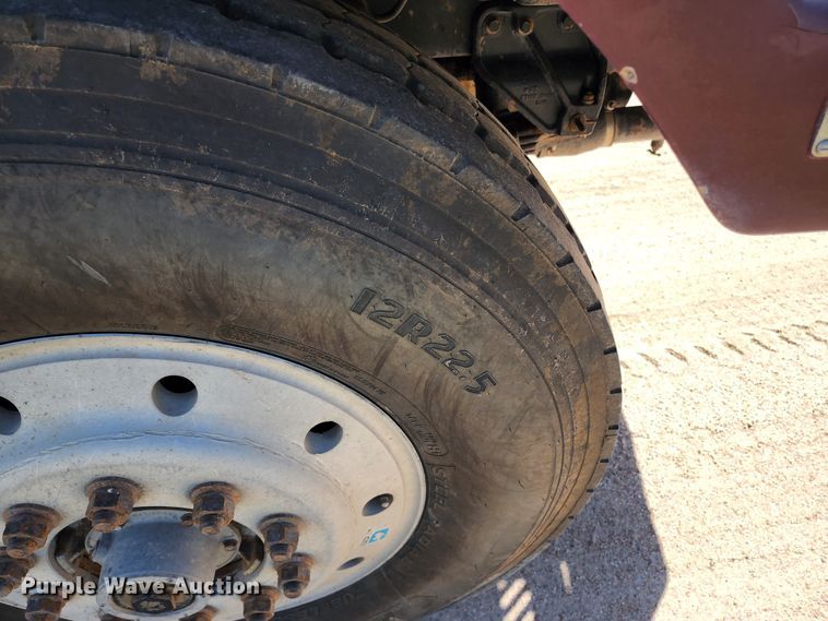 image for item KC9497 1996 Western Star 4964S  vacuum truck