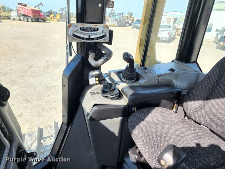 image for item KC9499 2011 Caterpillar D6N XL  dozer