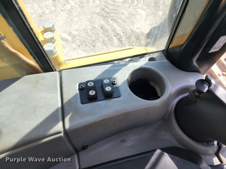 image for item KC9499 2011 Caterpillar D6N XL  dozer