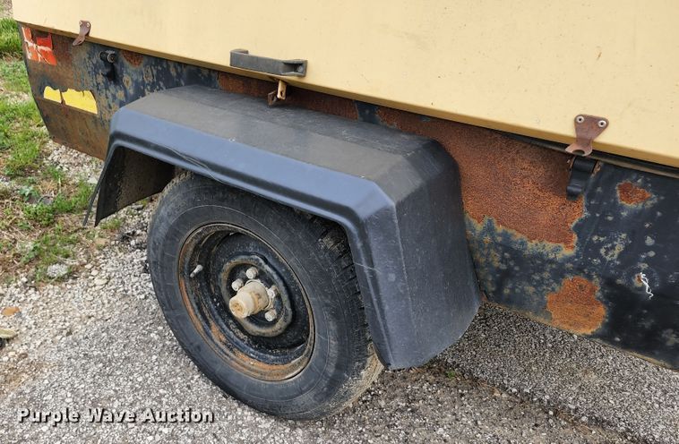 image for item KE9940 2000 Atlas Copco XAS 96  air compressor