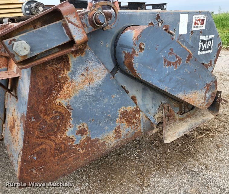 image for item KE9943 Preparator  72"W skid steer rake