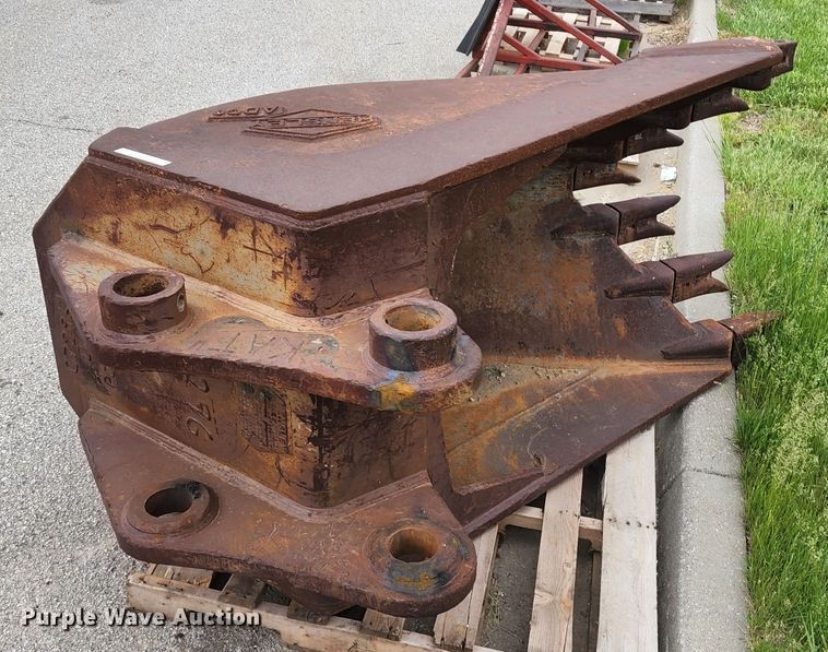 image for item KE9945 Hensley  42"W excavator ditch bucket