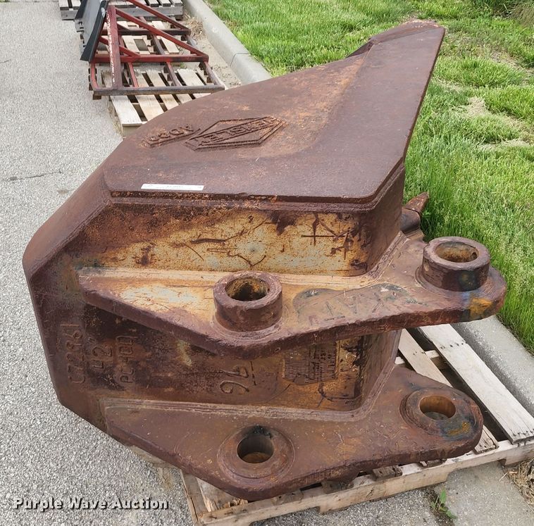 image for item KE9945 Hensley  42"W excavator ditch bucket