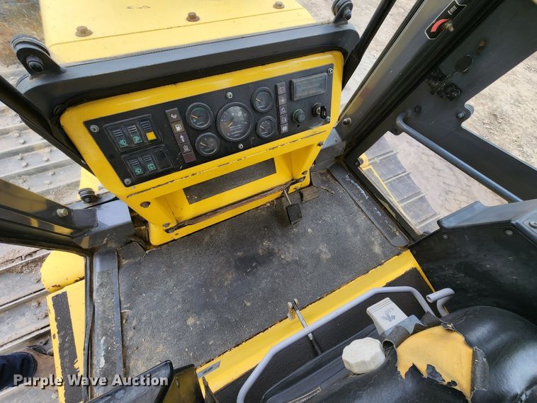 image for item KE9958 2001 New Holland DC100 LGP  dozer