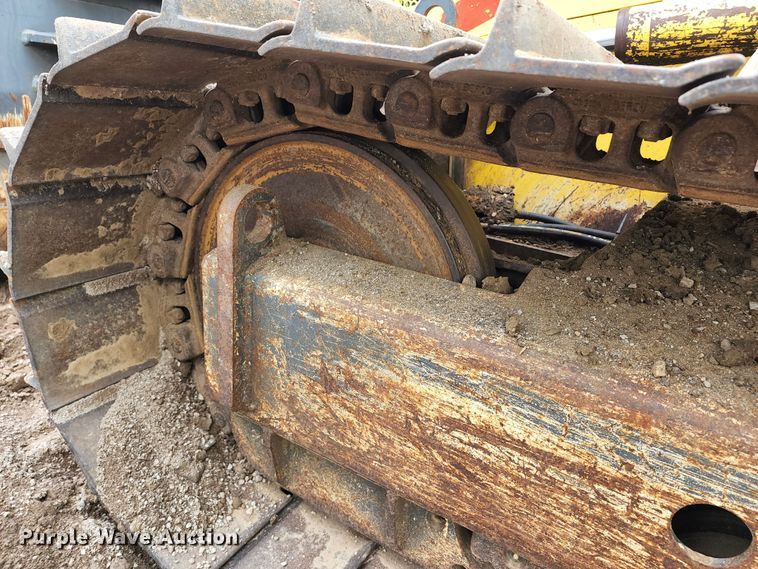 image for item KE9958 2001 New Holland DC100 LGP  dozer