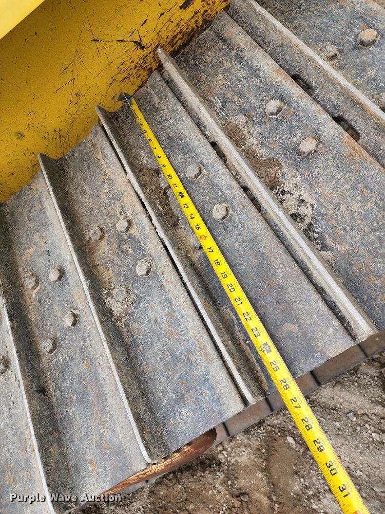 image for item KE9958 2001 New Holland DC100 LGP  dozer