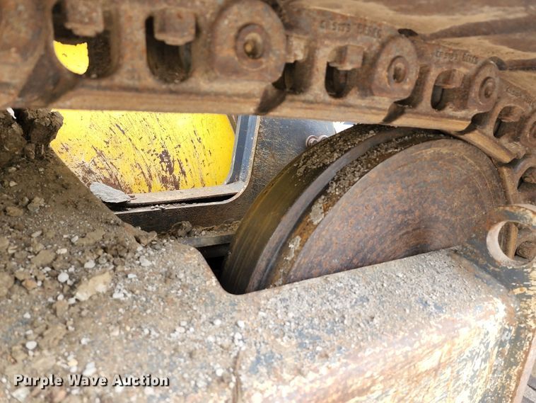 image for item KE9958 2001 New Holland DC100 LGP  dozer