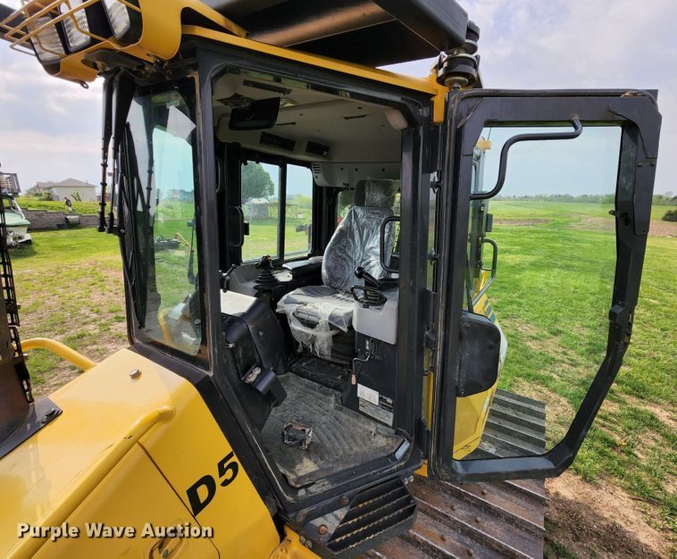 image for item KF9065 2013 Komatsu D51PX-22  dozer