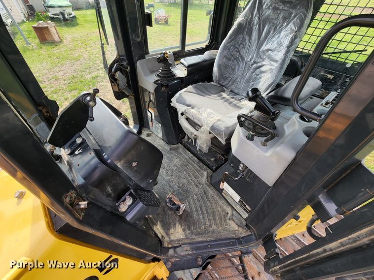 image for item KF9065 2013 Komatsu D51PX-22  dozer