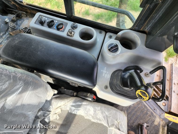 image for item KF9065 2013 Komatsu D51PX-22  dozer