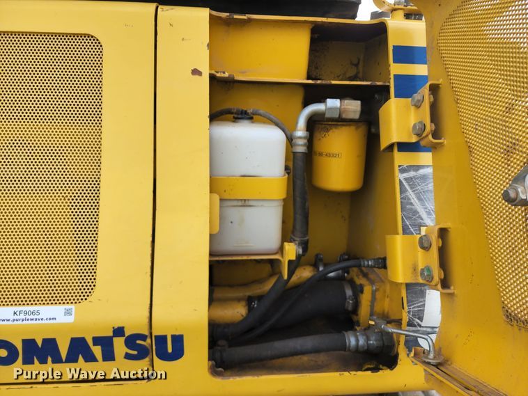 image for item KF9065 2013 Komatsu D51PX-22  dozer