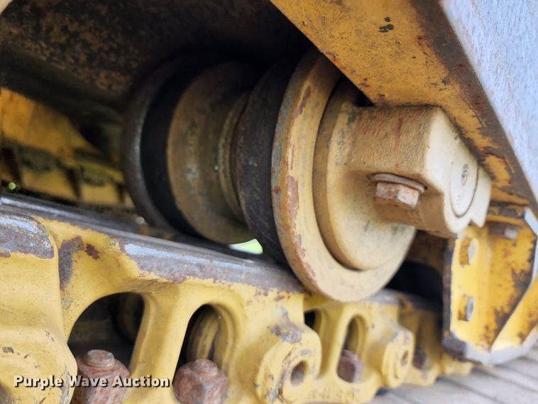 image for item KF9065 2013 Komatsu D51PX-22  dozer