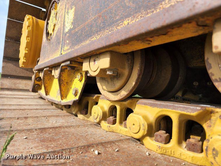 image for item KF9065 2013 Komatsu D51PX-22  dozer